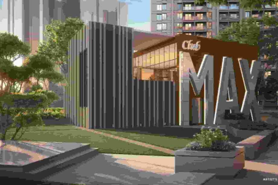 Basil-Maximus-club-house