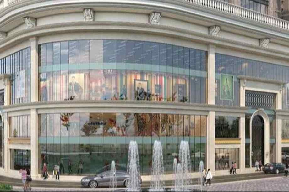 Paradise-Sai-World-Dreams-high-street