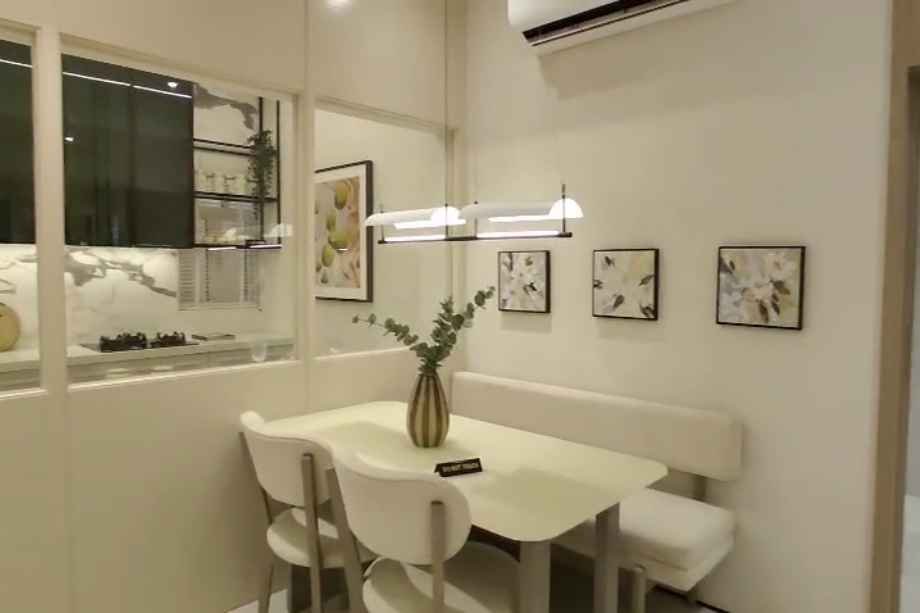 Starwing-I-Stay-2-BHK-Show-Flat-Dining-Area