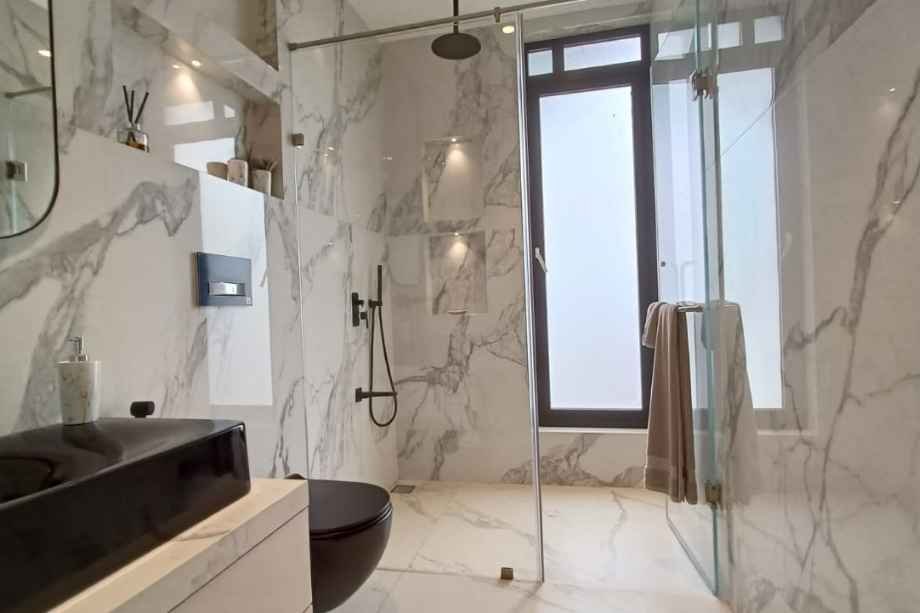 Suraj Palette Image Bathroom