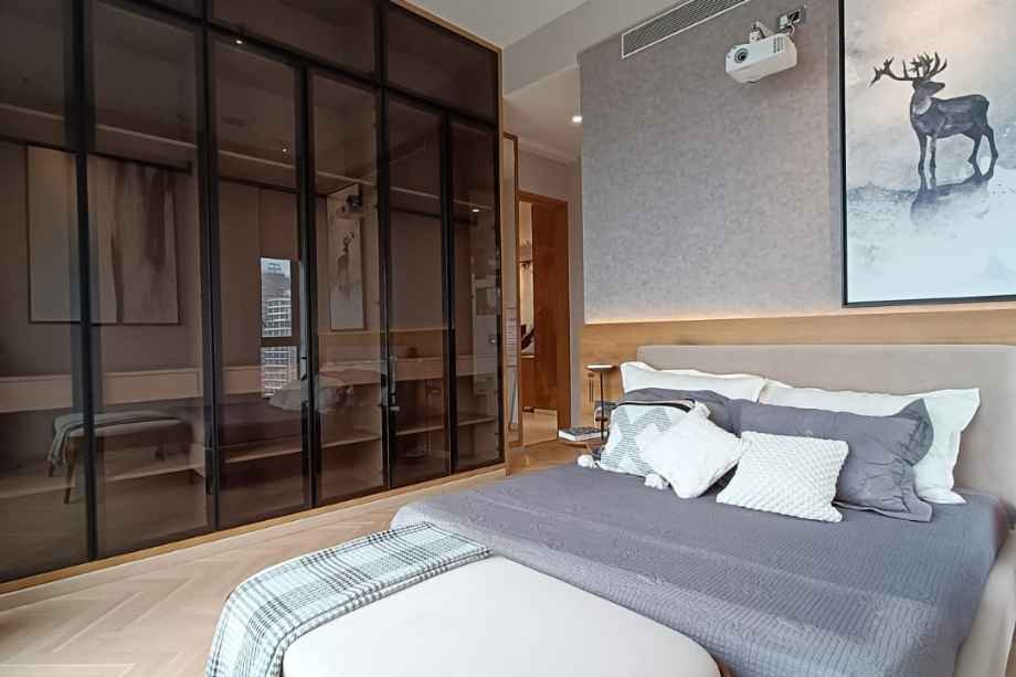 Suraj Palette Master-Bedroom