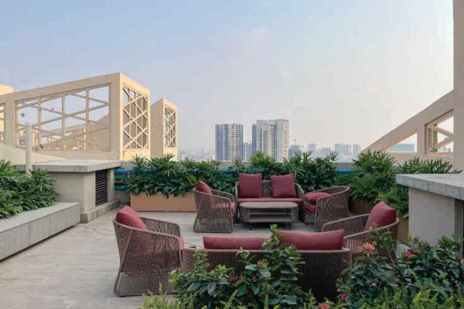 Kalpataru-Radiance-seating-area-Goregoan-west